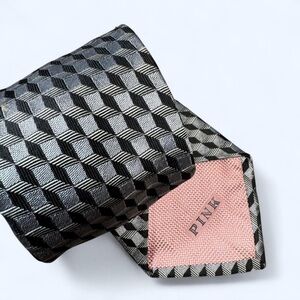 Thomas Pink‎ London Silk Tie Geometric Black Silver Pattern 3.25” x 58” England